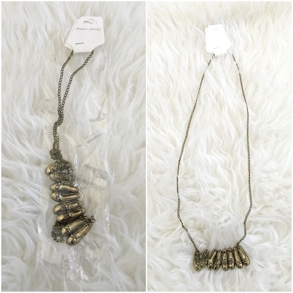 Cute Oxidized Look Shoes Long Necklace - Picture 3 of 3